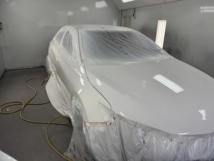 Kaizen Collision Center - Redlands 4