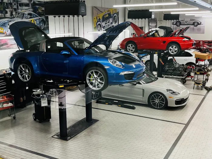 Porsche Palm Springs Service Center 8