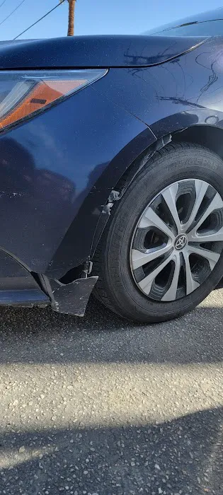 Desi's Auto Collision Repair 2
