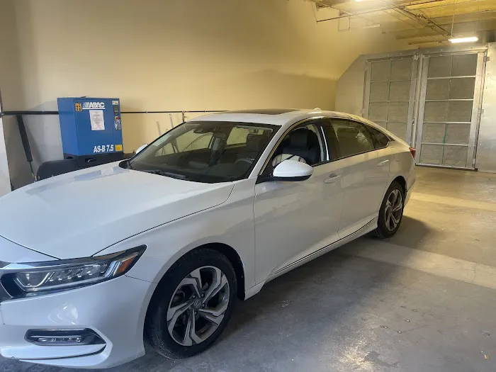 Willy's Auto Body and Paint 0