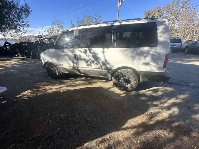 F & A Custom Wheels & Tires 1