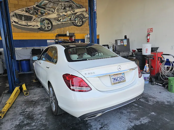 A&M Motors Mercedes Benz 3