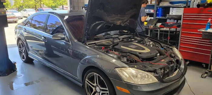 Exclusive Motors Service Center 3