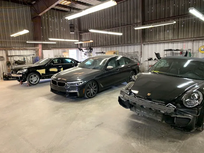 Mission Bay Collision Body Shop 4