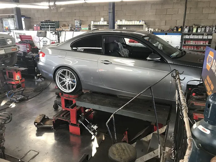 BeeLine Brake, Alignment and Auto Repair 9