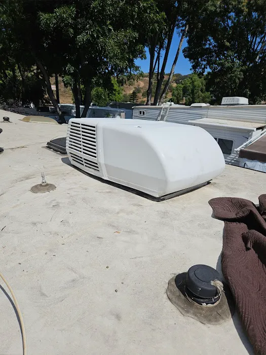 Nomad Dad's Rolling RV Repair 9