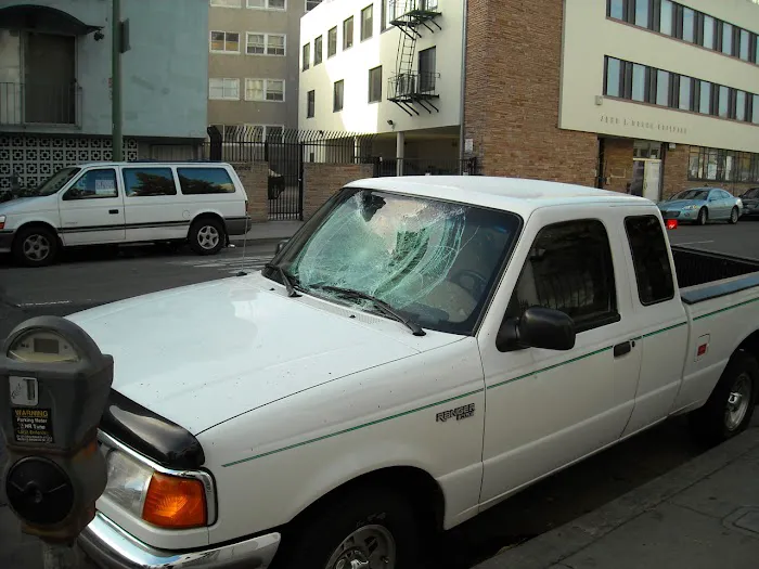 Auto Glass Specialists | Windshield Repair & Replacement San Diego 9