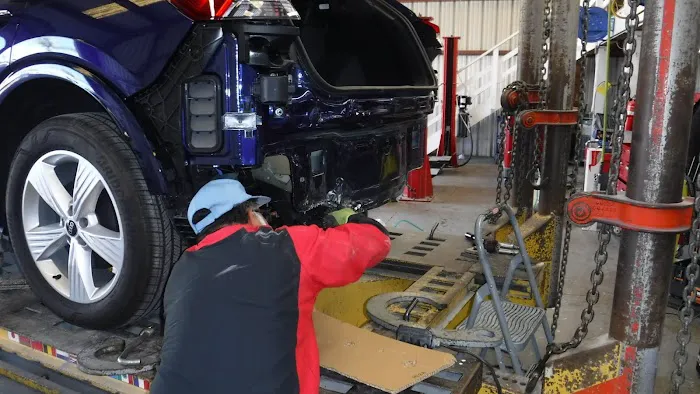 Convoy Auto Body 4