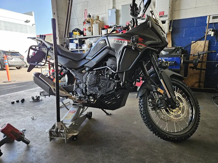 Midtown Moto Garage 0