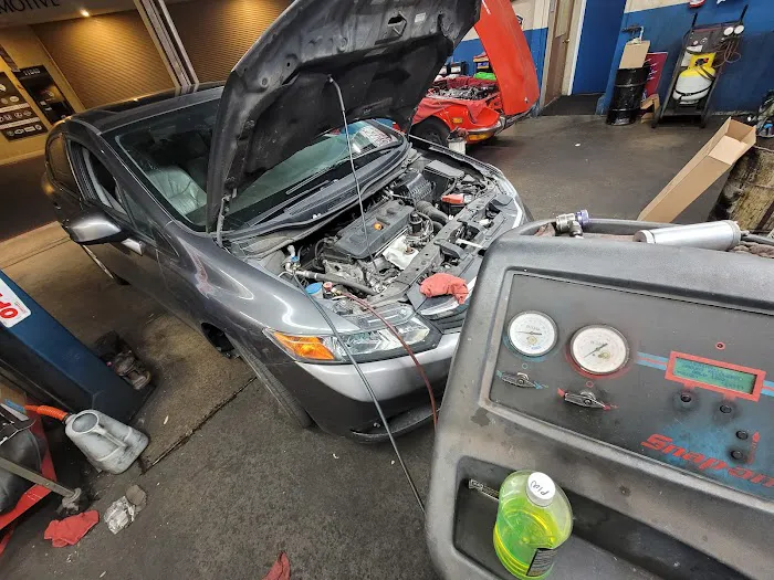 Pettey's Auto Service Inc 7