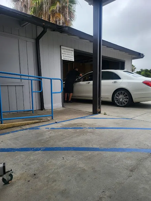 Auto Glass Now 8