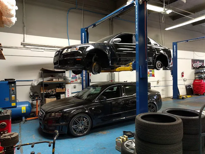 PURE Motorsport 8