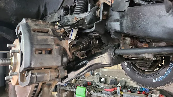 Gee Boys Truck Repair 4
