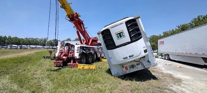 Hullett's Service Center 4
