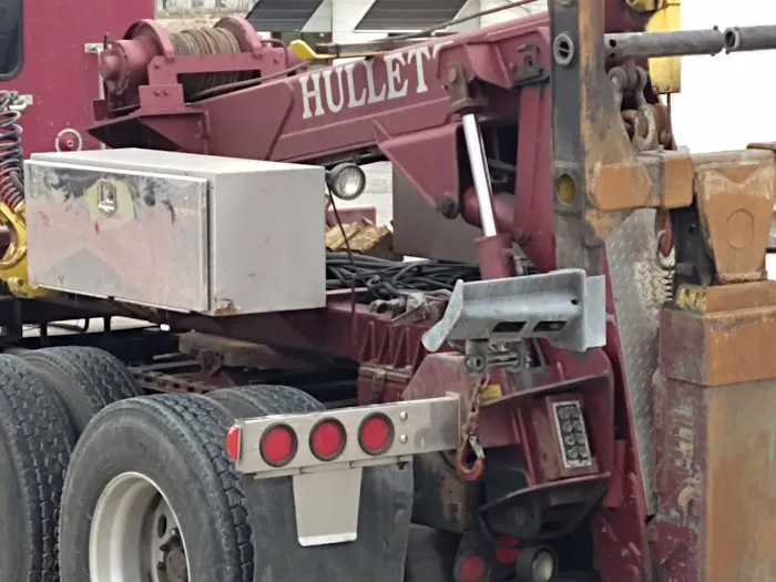 Hullett's Service Center 3