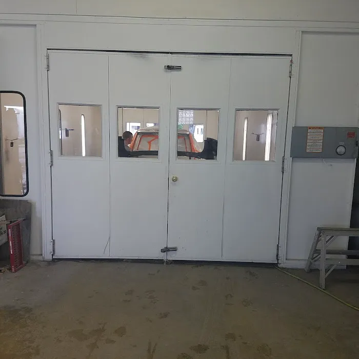 Centralia Collision Center 3