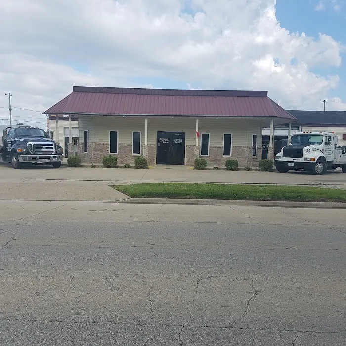 Centralia Collision Center 8