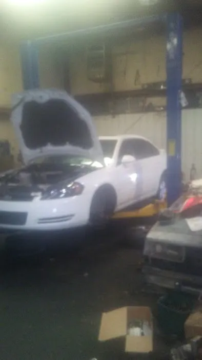Sanders Auto Center 7