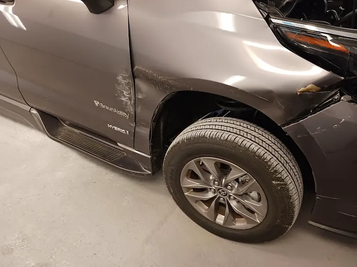 Case Paint Body Shop 7