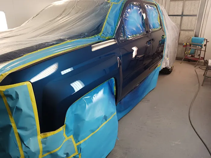 Case Paint Body Shop 5