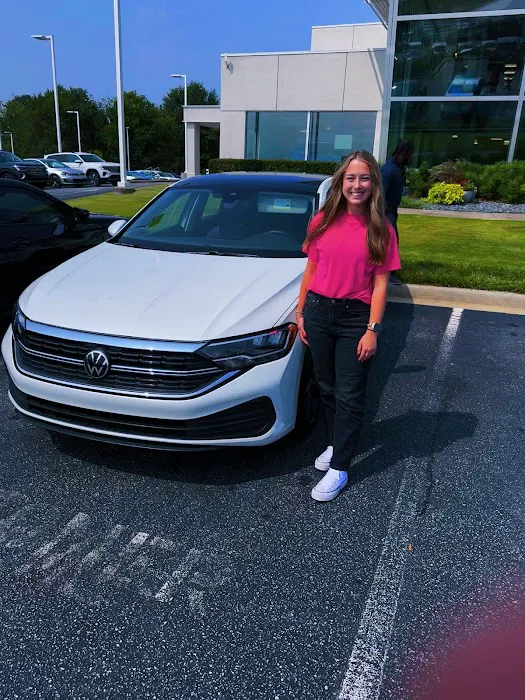 Steve White Volkswagen Service Center 2
