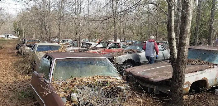 Vick's Classic Auto Parts 3