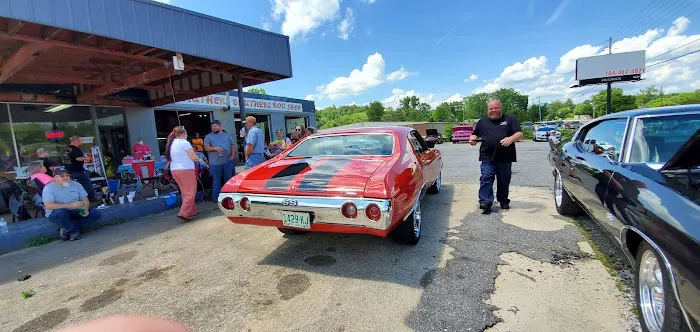 Smuthers Bruthers Rods & Restoration 0