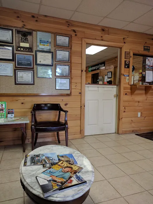 Twin Lakes Auto Body 1