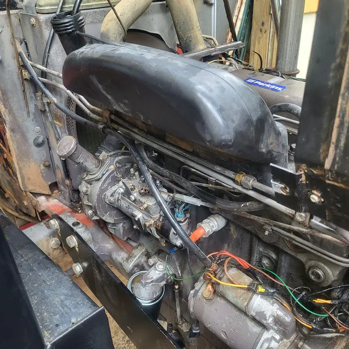 Brocks garage Tractor Repair 5