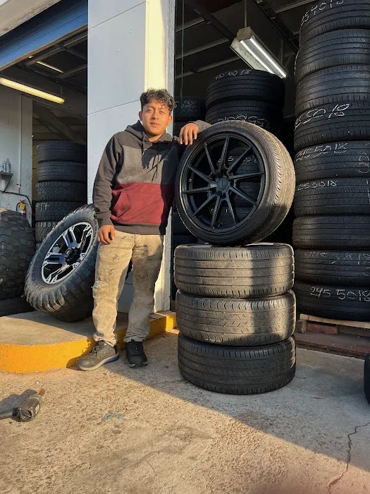 Los Andres Tires 3