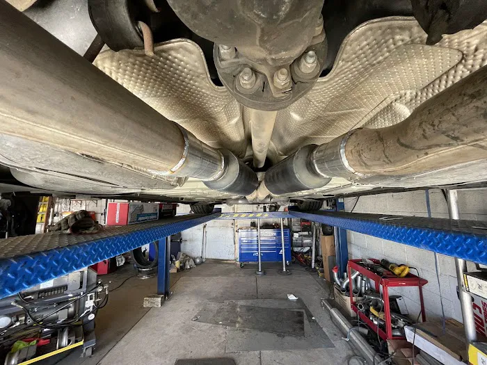 Arturo's Exhaust And Tires LLC 7