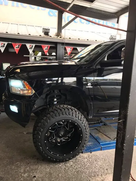 Alberto's Tire Pros 8