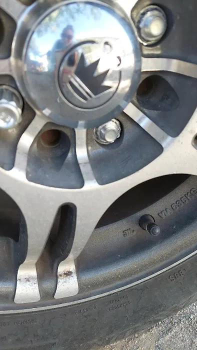 Alberto's Tire Pros 9