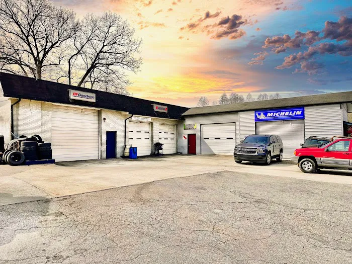 Crossroads Auto Center 2