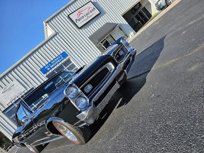 Parton's Hot Rods & Collision 8