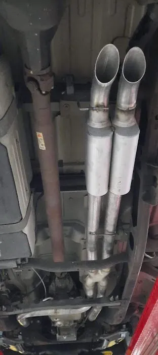 Shannon’s Pipe & Muffler Shop 4