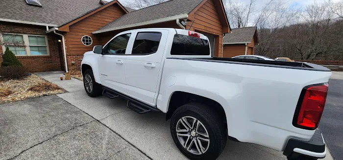 Leonard Truck Outfitters 0
