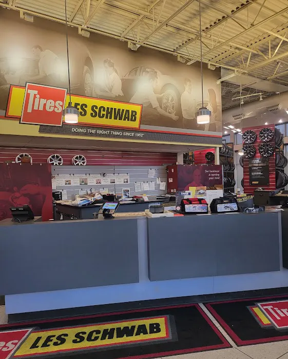 Les Schwab Tire Center 6