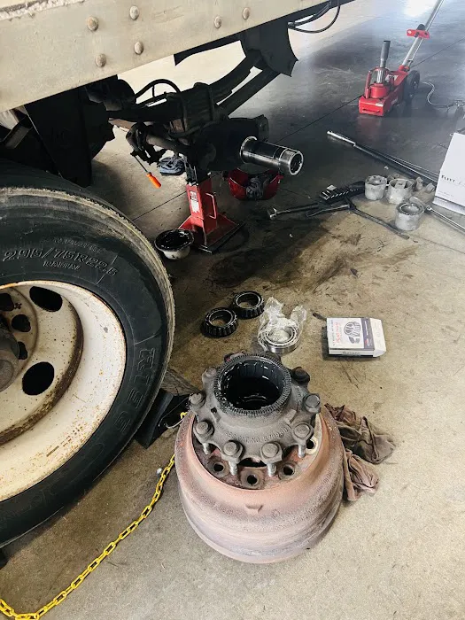Speedco Truck Lube and Tires 2