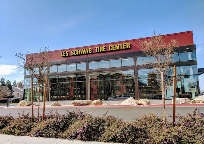 Les Schwab Tire Center 2