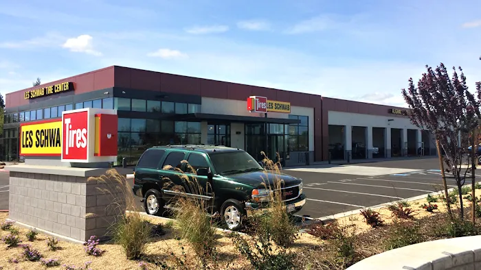 Les Schwab Tire Center 9