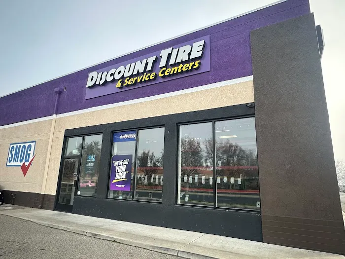 Discount TIre & Service Centers- Madera 0