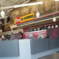 Les Schwab Tire Center