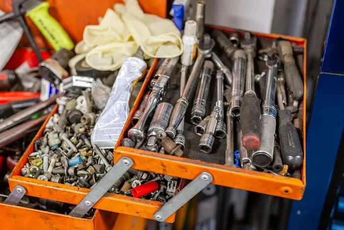 T & T Auto Repair 9
