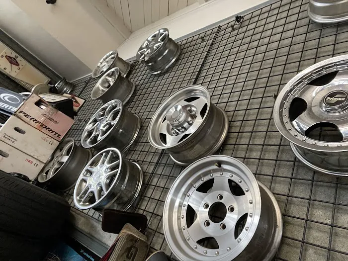 Peninsula Tire Service 2