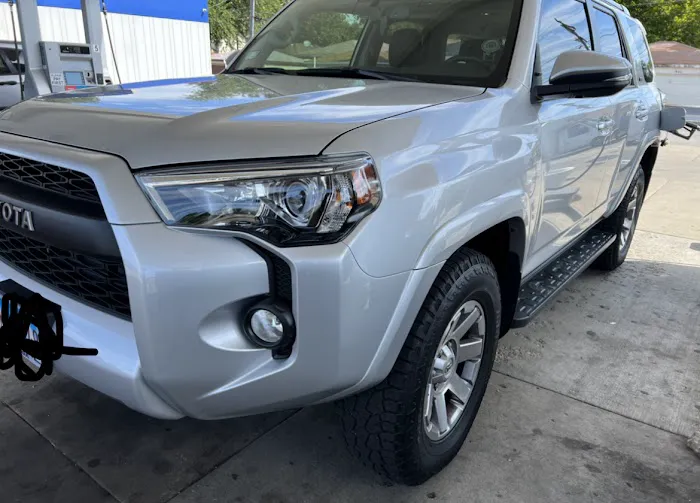 Turi's Auto Body Inc 0