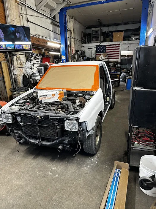 Erick's Body Shop Truck and Automotive Care 1