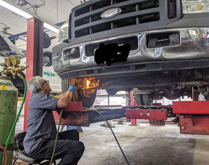 Hagen's Automotive 6