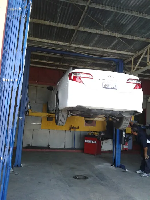 Pablo's Auto Repair 9