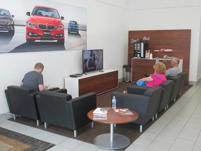 BMW of Middleburg Heights Service 1